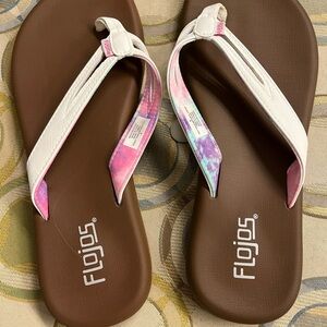 Flojo’s flip flops Size 9